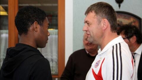 David Alaba und Hermann Gerland zu Besuch beim Fanclub Hausruckviertel