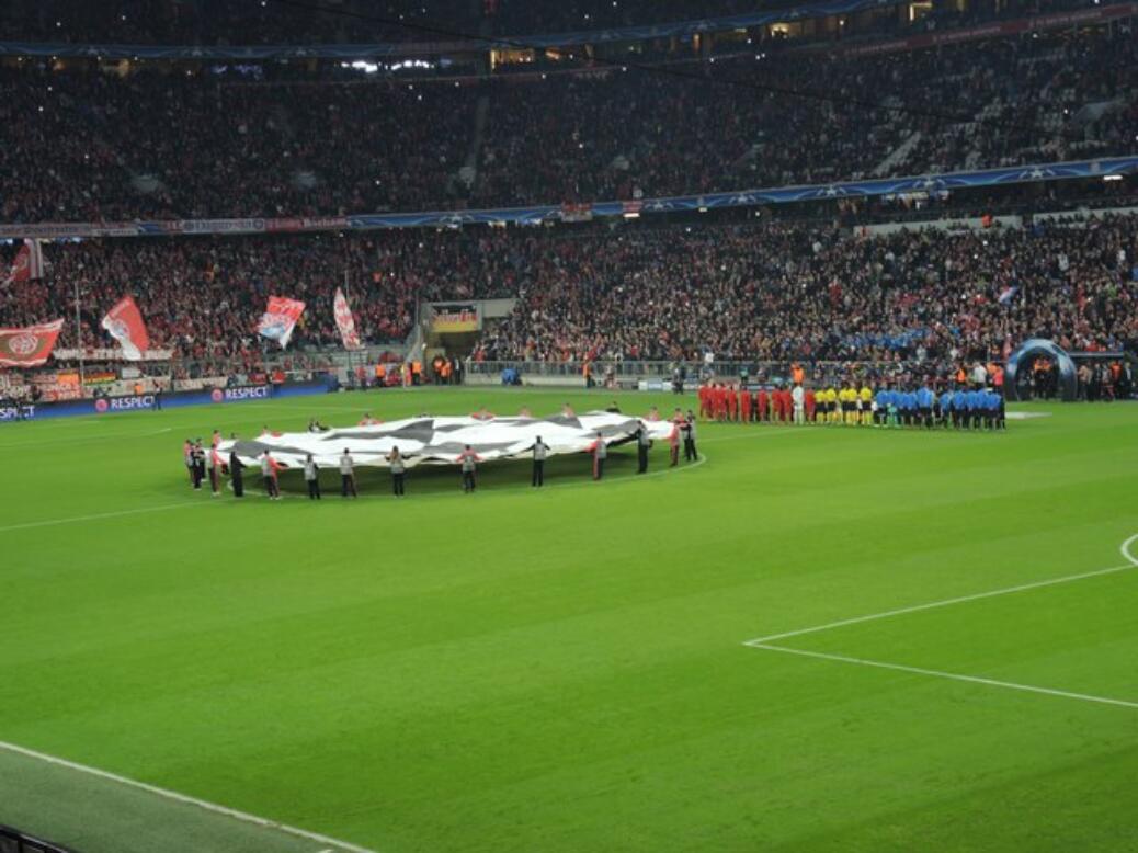 FC BAYERN  –  Dinamo Zagreb