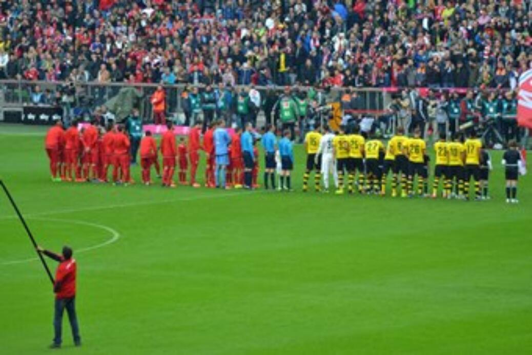 FC BAYERN  –  Borussia Dortmund