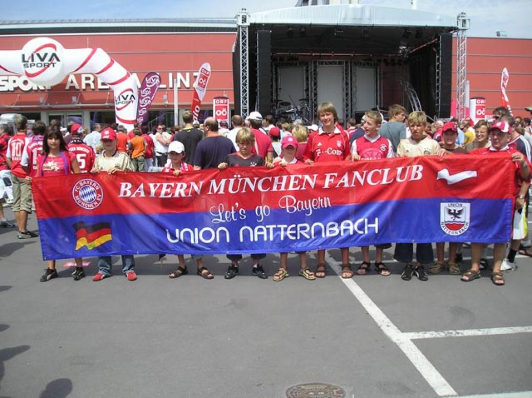 GD Dr. Franz Gasselsberger von der Oberbank Linz wird Mitglied bei unserem Fanclub