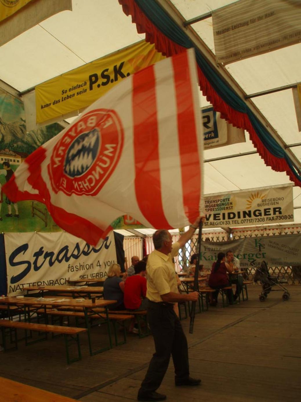 Zeltfest Natternbach, Besuch der Fanclubs “Seehaus” und “Pomperlbuam”