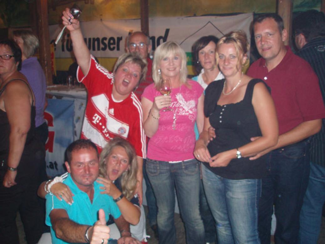 Zeltfest Natternbach, Besuch der Fanclubs “Seehaus” und “Pomperlbuam”