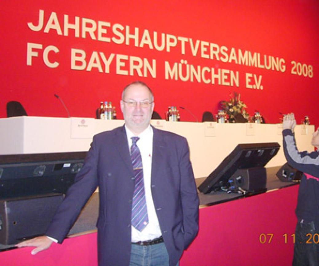 Vorstand Gerald Stutz bei der JHV des FC Bayern München