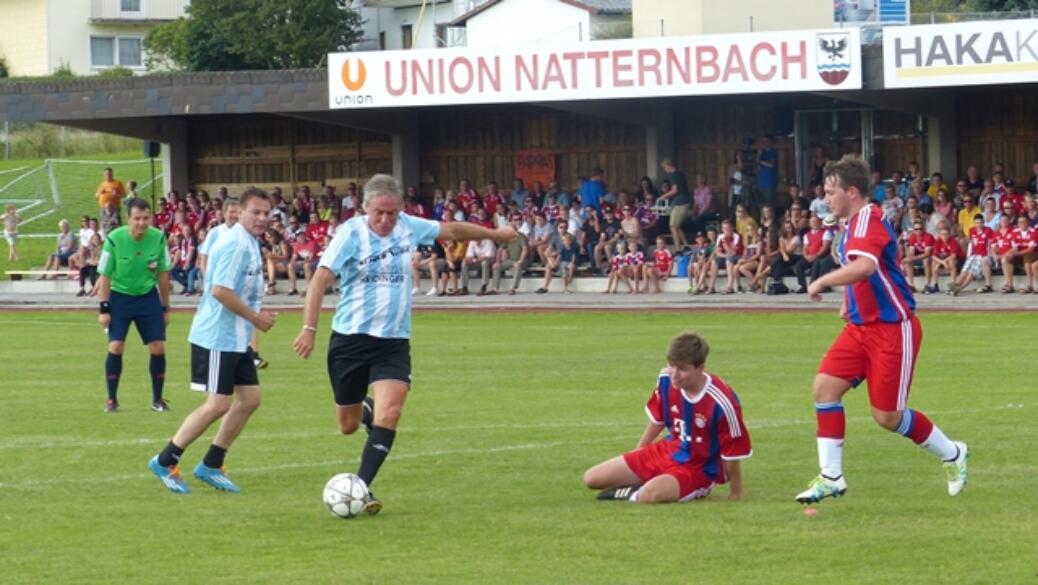 Promi Spiel gegen Fanclub Auswahl