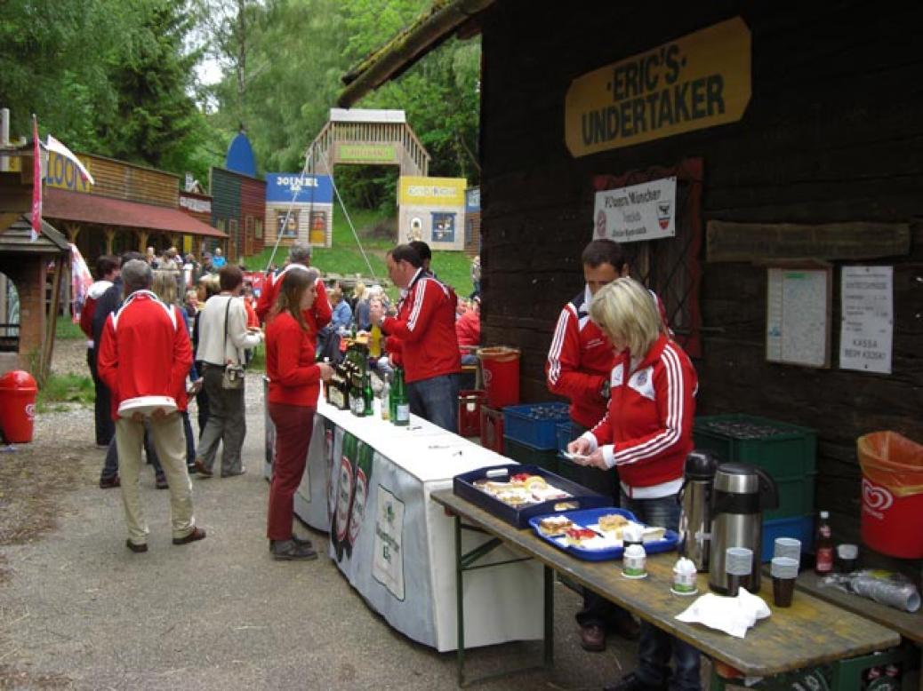 Fanclub-Sommerfest und Meisterfeier am Indianerspielgelände