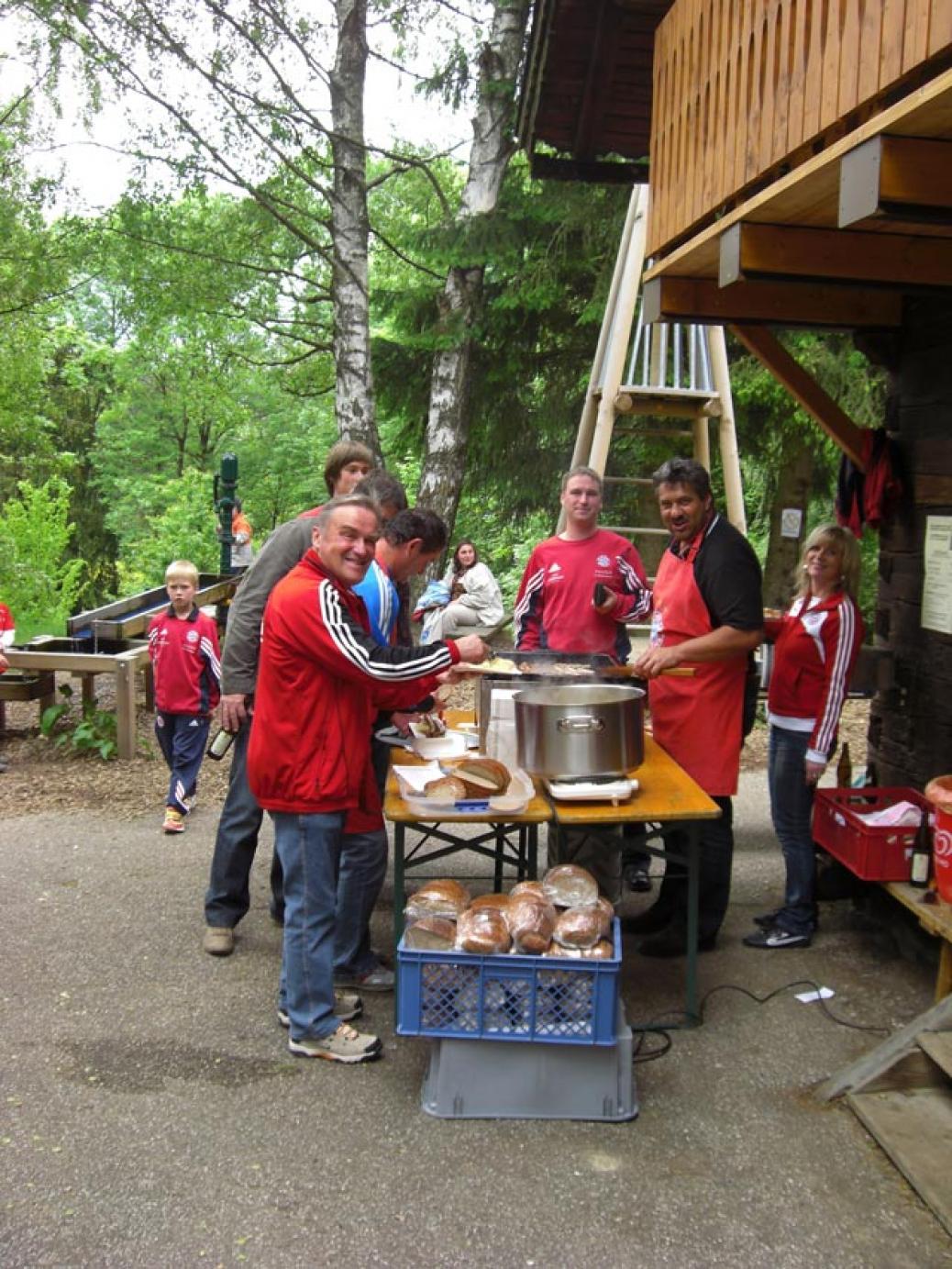 Fanclub-Sommerfest und Meisterfeier am Indianerspielgelände