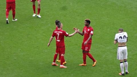 FC BAYERN  –  Eintracht Frankfurt