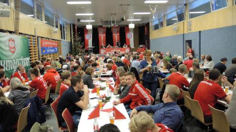 Weihnachtsfeier und JHV