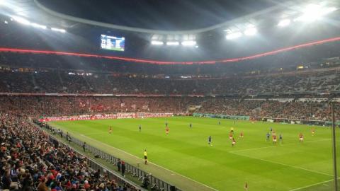 FC BAYERN  vs  Schalke 04  (Pokal)