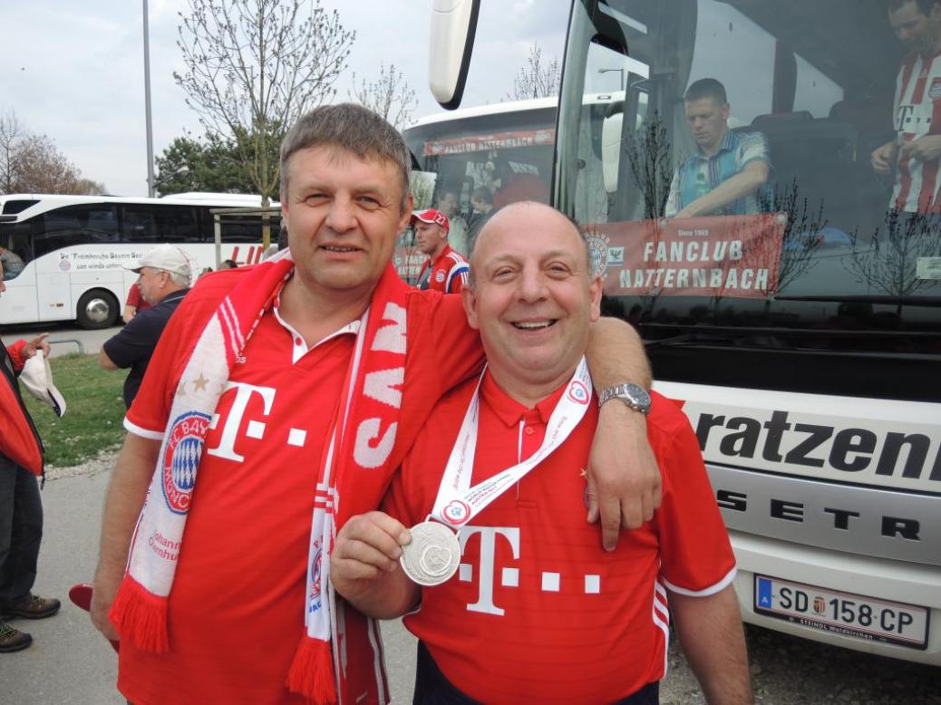 FC BAYERN  vs  FC Augsburg