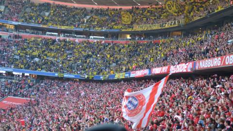 FC BAYERN  vs  Borussia Dortmund