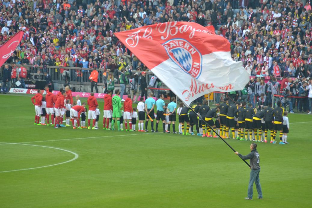 FC BAYERN  vs  Borussia Dortmund