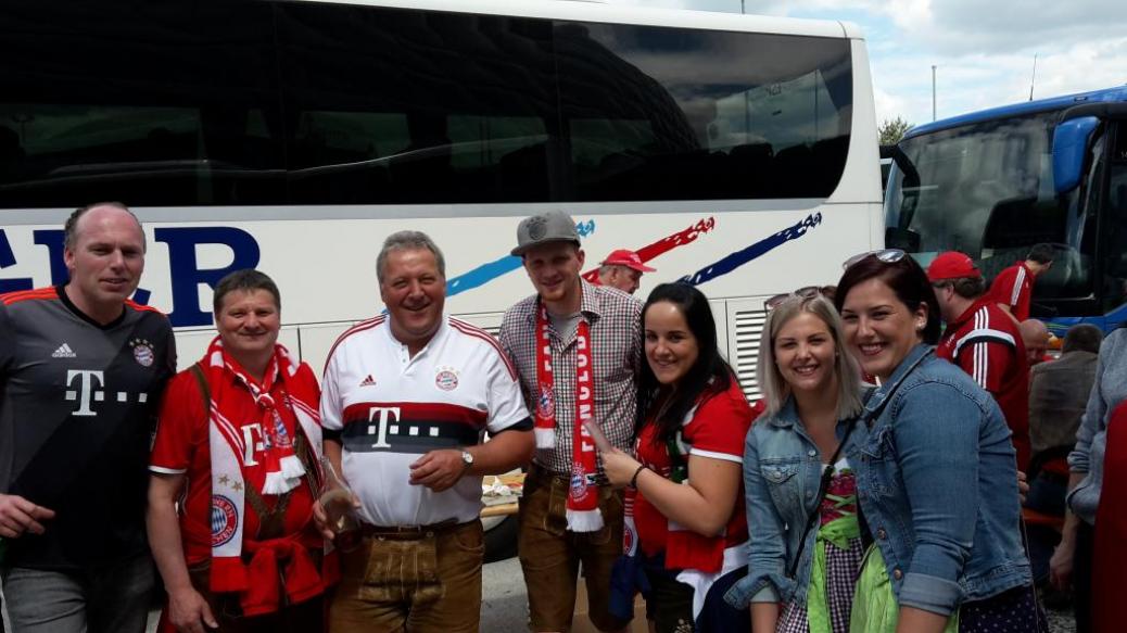 FC BAYERN  vs  SC Freiburg