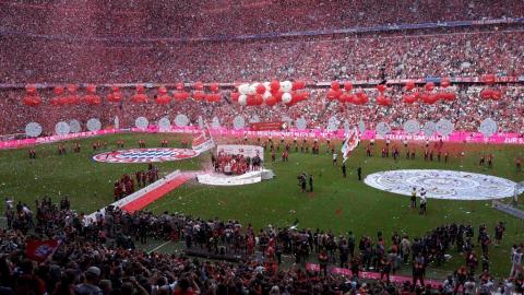 FC BAYERN  vs  SC Freiburg