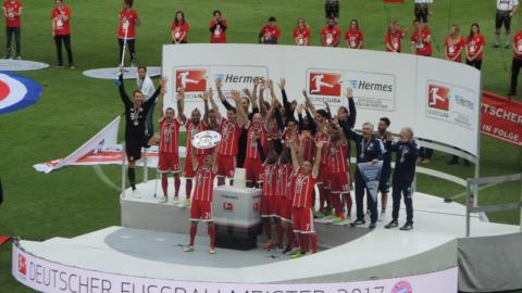 FC BAYERN  vs  SC Freiburg