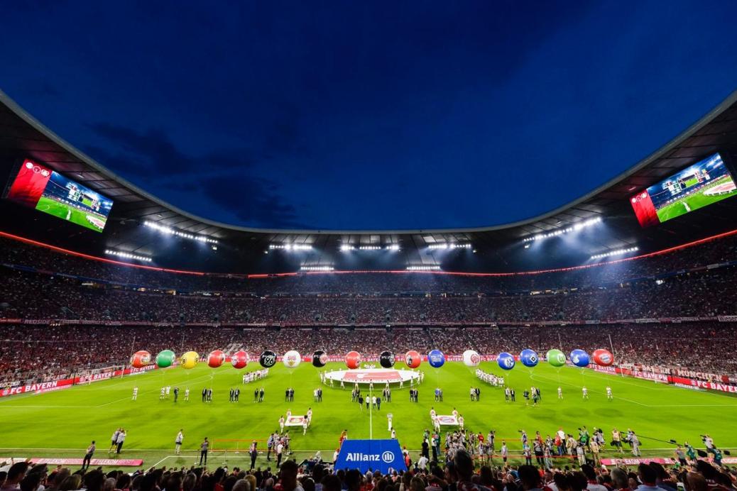 FC BAYERN  vs  Bayer Leverkusen