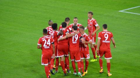 FC BAYERN  vs  Bayer Leverkusen