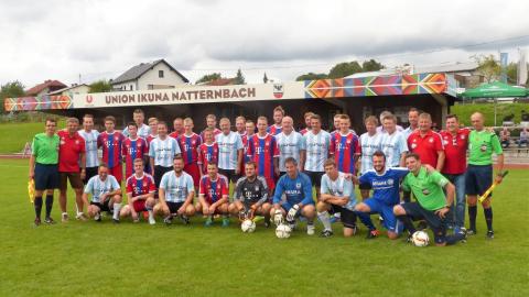 Fussball Legenden vs Fanclub Auswahl