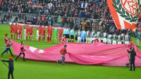 FC BAYERN  vs  FC Augsburg