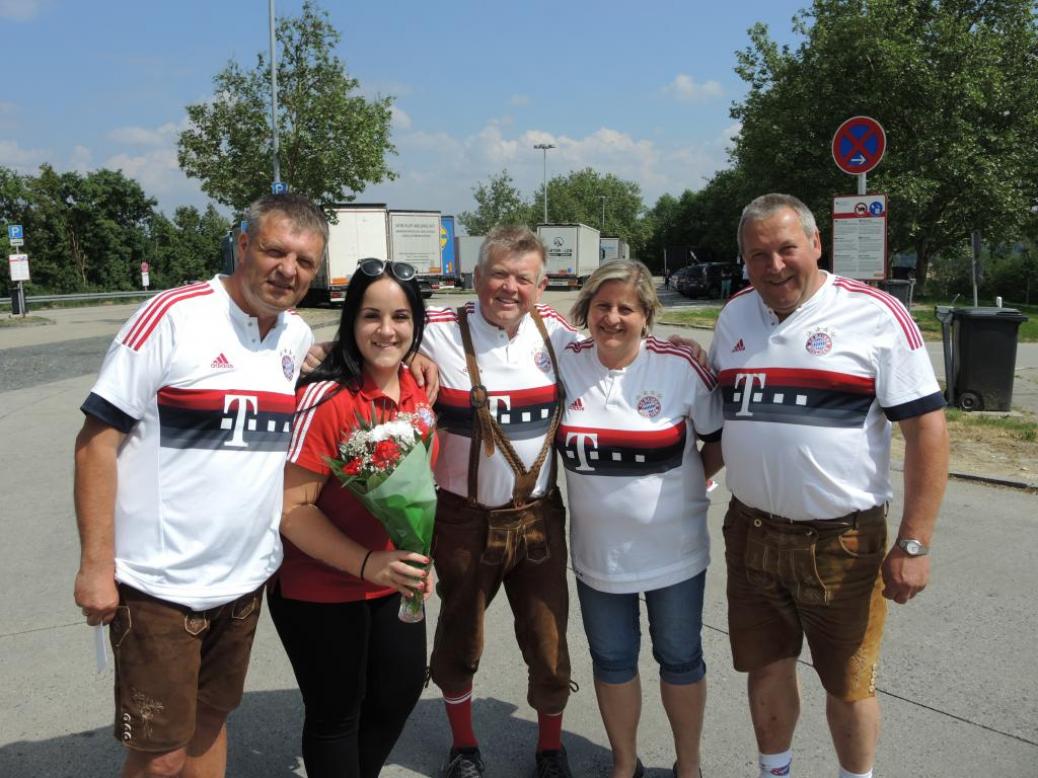 FC BAYERN  vs  Vfb Stuttgart