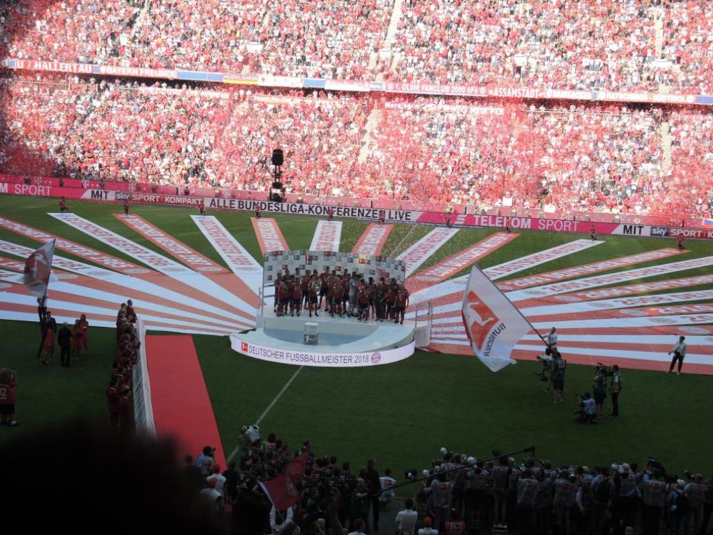 FC BAYERN  vs  Vfb Stuttgart