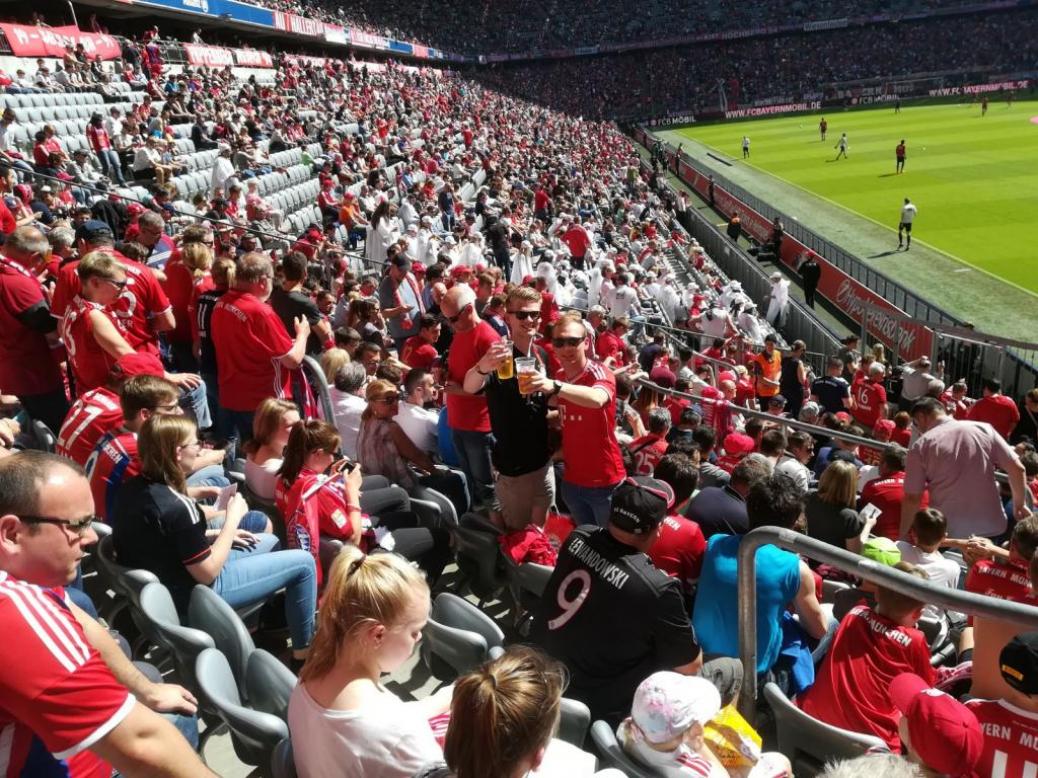 FC BAYERN  vs  Eintracht Frankfurt