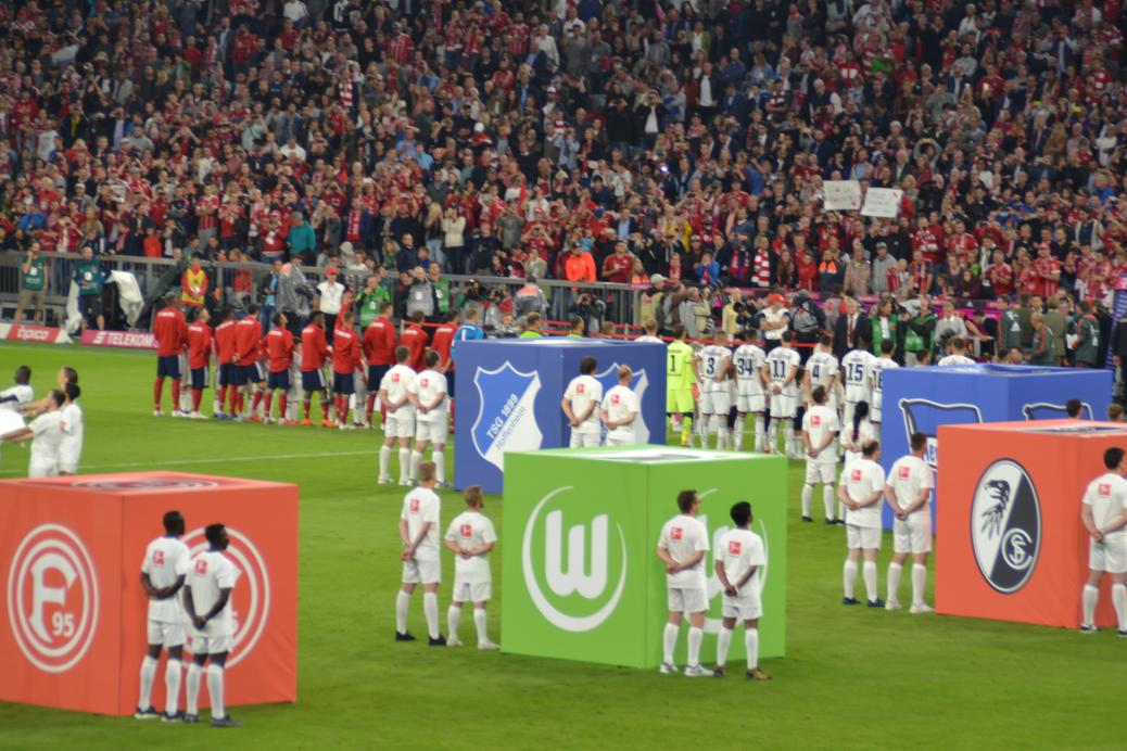 FC BAYERN   vs  1899 Hoffenheim