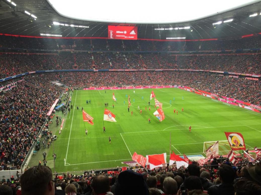 FC BAYERN  vs  SC Freiburg