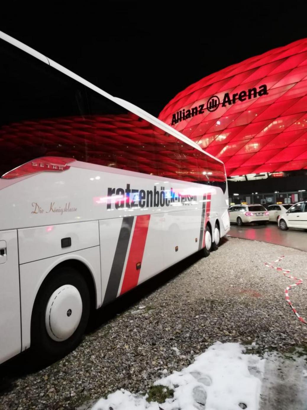 FC BAYERN  vs  Benfica Lissabon