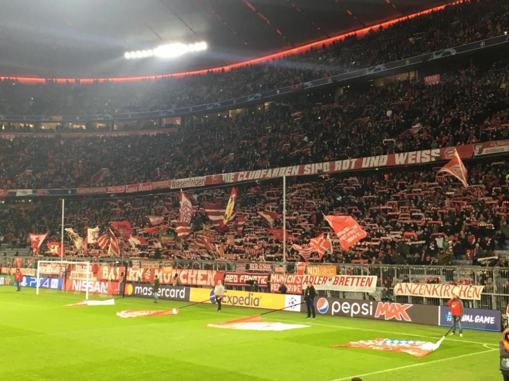 FC BAYERN  vs  Benfica Lissabon