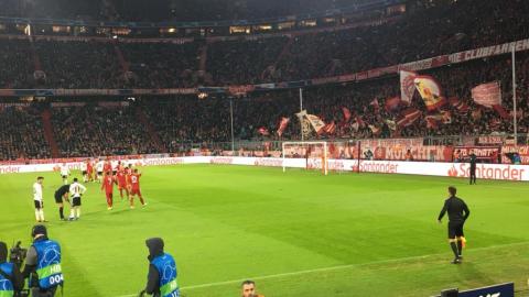 FC BAYERN  vs  Benfica Lissabon