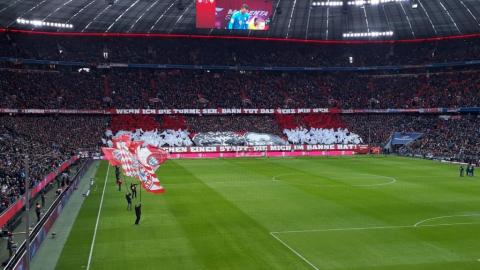 FC BAYERN  vs  Vfb Stuttgart