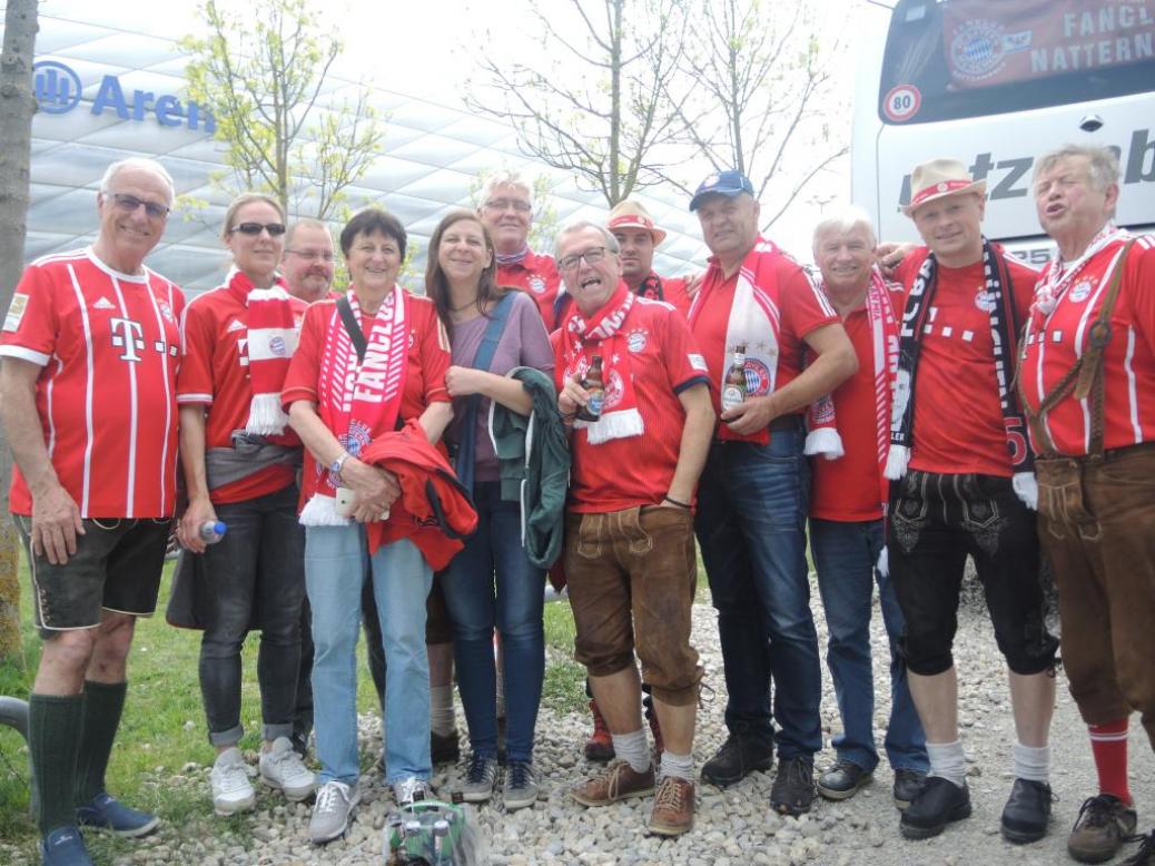 FC BAYERN  vs  Eintracht Frankfurt