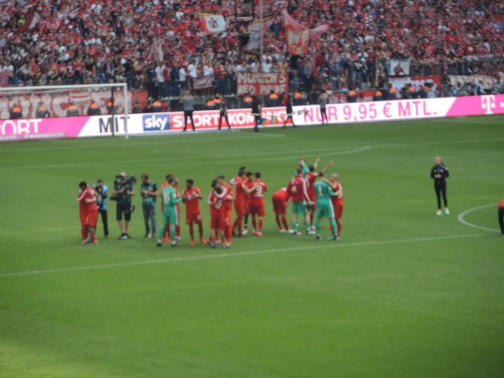 FC BAYERN  vs  Eintracht Frankfurt