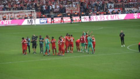 FC BAYERN  vs  Eintracht Frankfurt