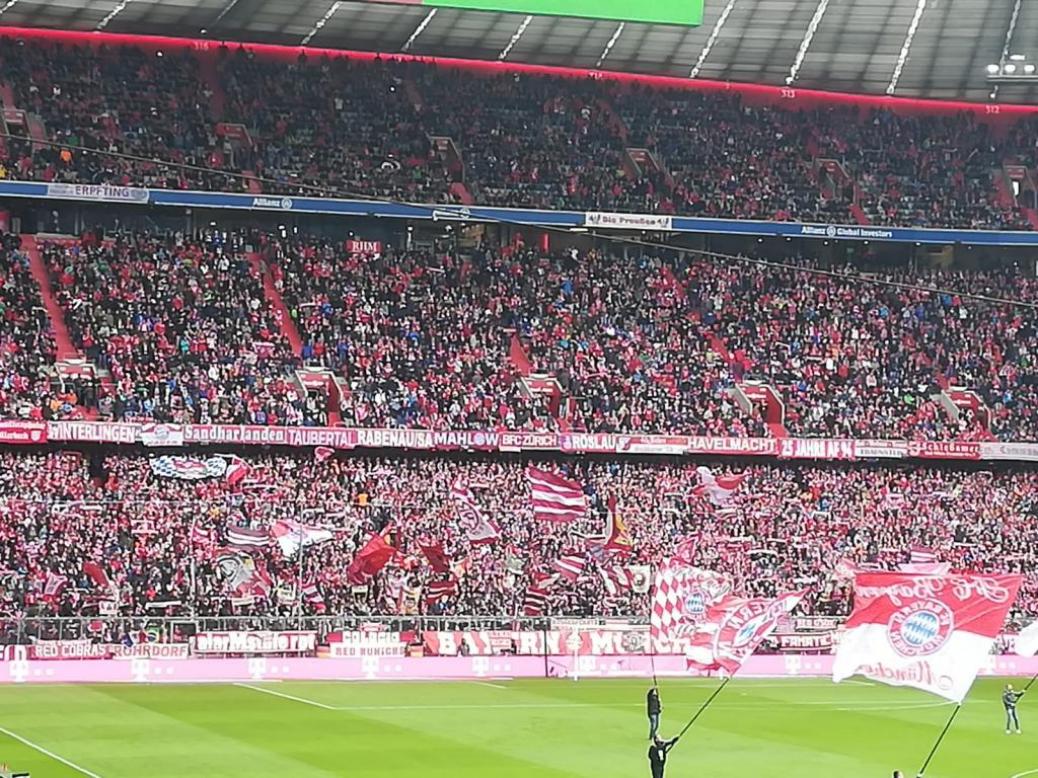 FC BAYERN  vs  Hannover 96