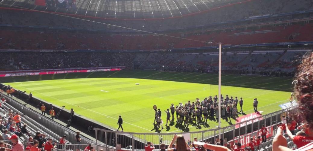 FC BAYERN  vs  1. FC Köln