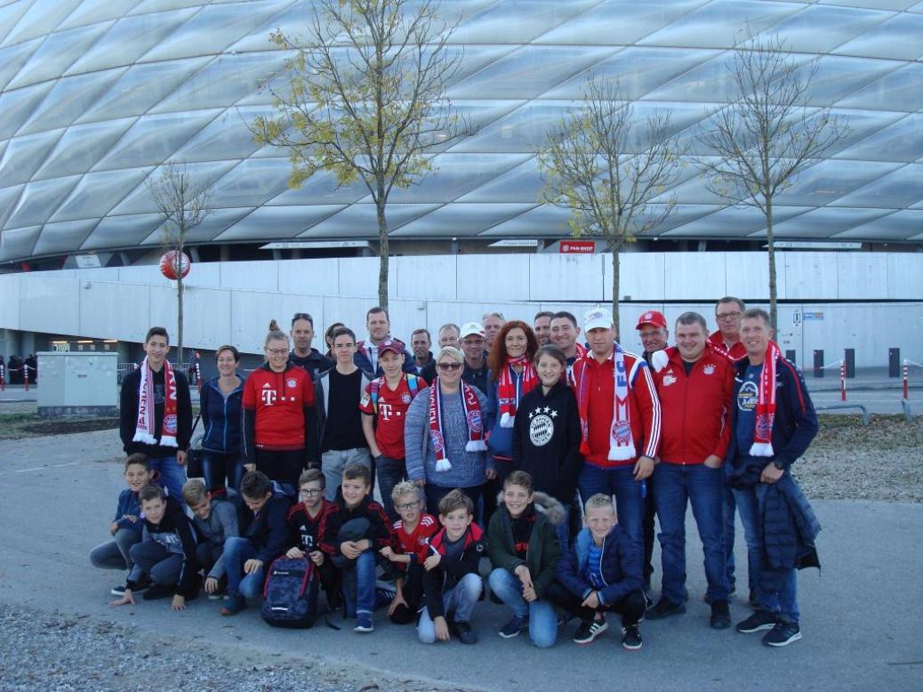 FC BAYERN  vs  1.FC Union Berlin