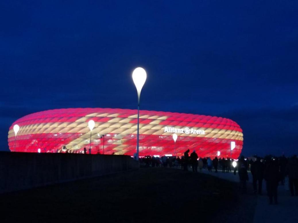 FC BAYERN  vs  Bayer Leverkusen 04