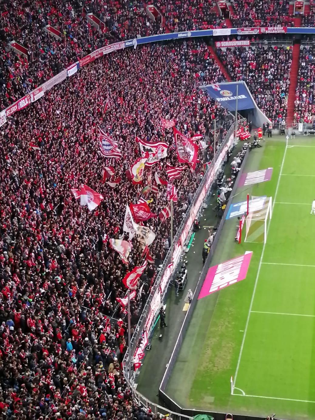 FC BAYERN  vs Vfl Wolfsburg