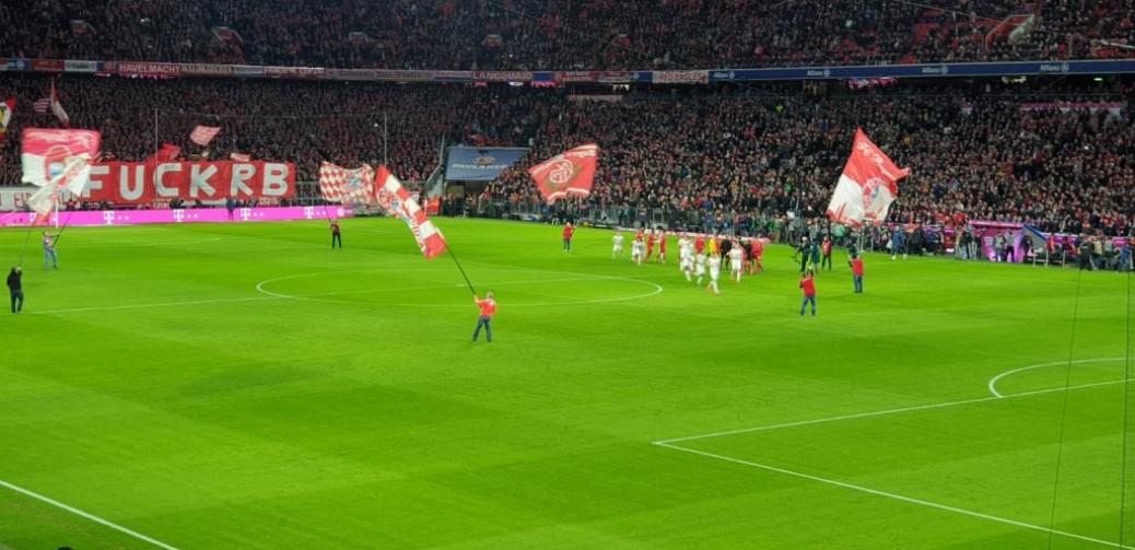 FC BAYERN  vs  RB Leipzig