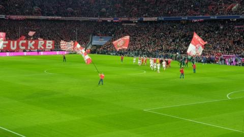 FC BAYERN  vs  RB Leipzig