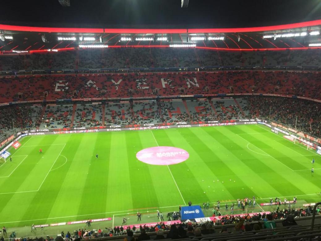 FC BAYERN  vs  SC Paderborn