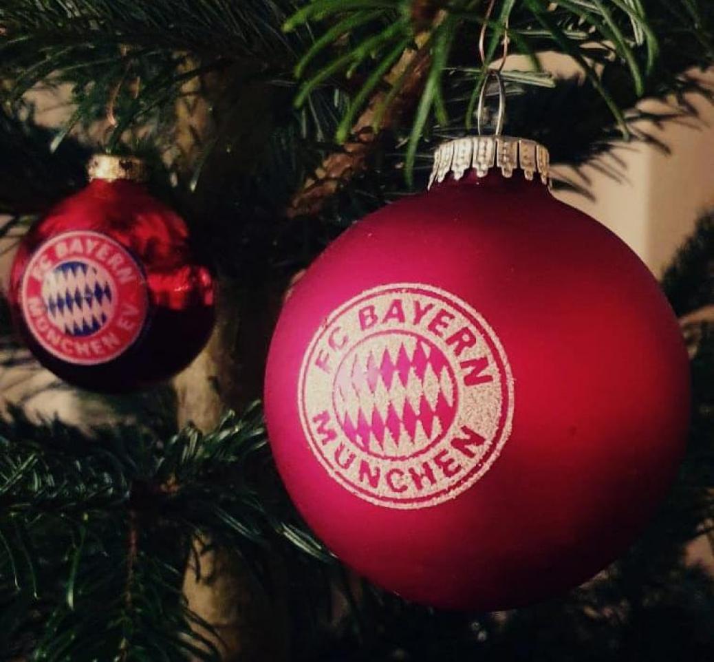 Frohe Weihnachten und ein glückliches neues Jahr 2022