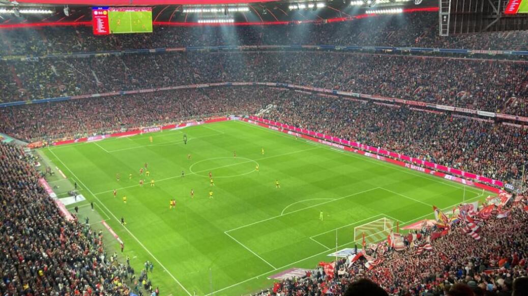 FC BAYERN  vs  Borussia Dortmund