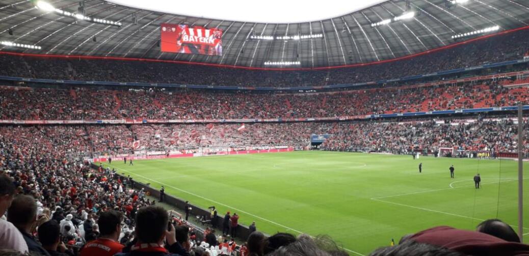 FC BAYERN  vs  Vfb Stuttgart