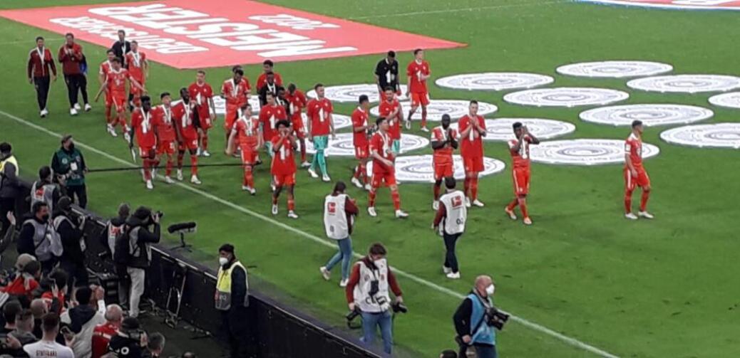 FC BAYERN  vs  Vfb Stuttgart