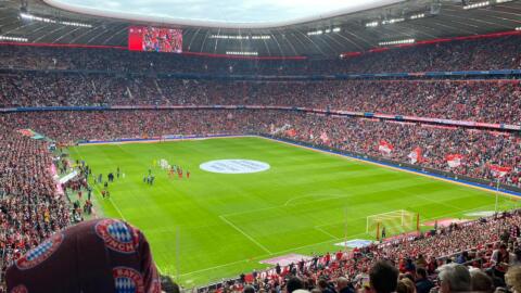 FC BAYERN  vs  Vfb Stuttgart