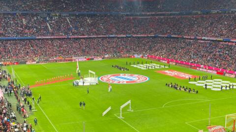 FC BAYERN  vs  Vfb Stuttgart