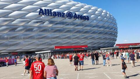 FC BAYERN  vs  VFl Wolfsburg